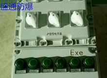 ���{˹��������䰲�bʹ��С���R