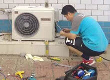 ���d�����������{���b����