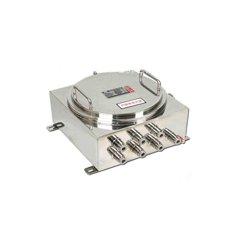 �R������O(sh��)Ӌ(j��)IIC��(j��)�����ͷ����Ӿ��еķ����Y(ji��)��(g��u)��